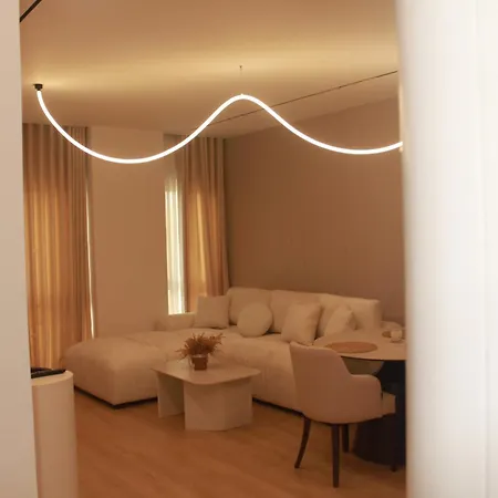 Solix Loft Center * Tiran