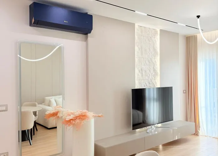 Solix Loft Center 地拉那